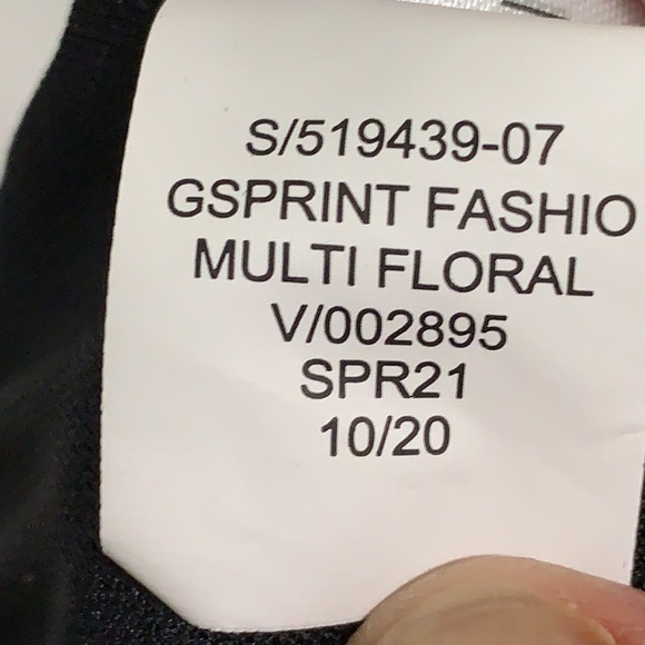 GapFit Running Shorts, Multi Floral Print, 3” Inseam - Picture 8 of 16